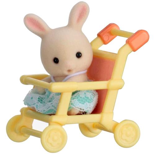 Игровой набор Sylvanian Families Младенец в пластиковом сундучке Кролик в коляске Epoch 5200